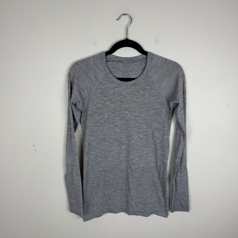 Lululemon Run Swiftly Tech 2.0 Long Sleeve Black White Stripe Size 6 Athleisure